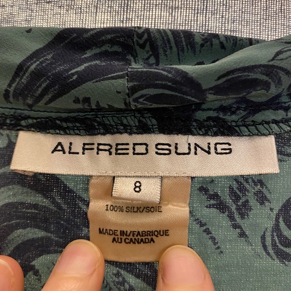 Vintage Alfred Sung 100% Silk Shirt | Size 8 - Picture 2 of 5